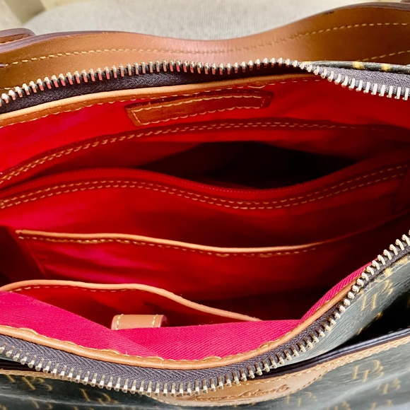 Dooney and Bourke east west Collins bag - Picture 16 of 16